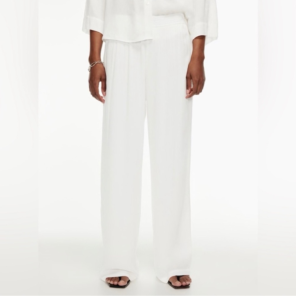 Aritzia Babaton ECOVERO™ Relaxed Straight-Leg Pants - Cream/Ivory - Size Small - Picture 5 of 16